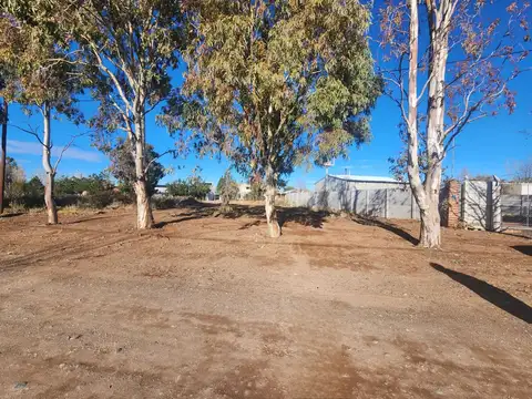 Terreno en venta chocon salida a dos calles