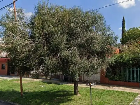 Terreno en Venta en Villa Luzuriaga, USD 145.000