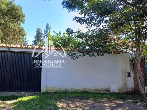 Casa en Venta con 3 cocheras