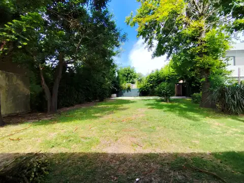 ALQUILER - Casa 2 dormitorios con jardín y pileta. Garita 17 Bis, Funes.