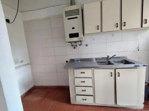 Casa en Alquiler en Funes, $ 800.000