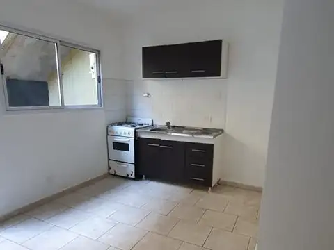 Depto Tipo Casa en Alquiler de Monoambiente