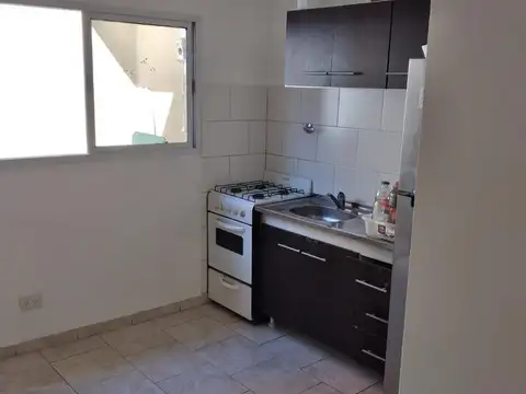 Depto Tipo Casa en Alquiler en Victoria Barrio Fate, $ 400.000
