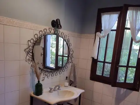 Casa 4 ambientes con 1 baño