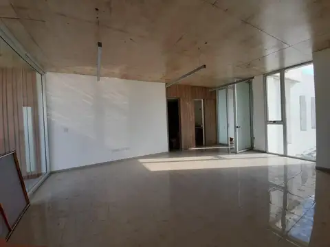 OFICINA EN ALQUILER - 31 ESQUINA 506 - 63M2