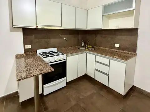 Depto Tipo Casa en Venta de 2 ambientes