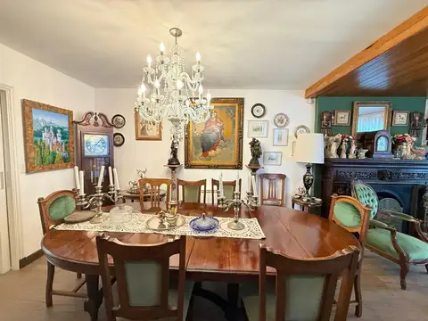 Casa 6 ambientes con 4 baños