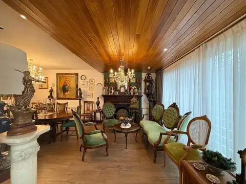 Casa en Venta de 5 dormitorios
