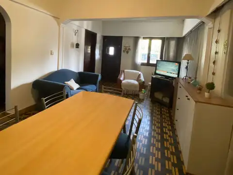 VENTA. CASA DE 3 AMBIENTES CON LOCAL. CORDOBA Y AVELLANEDA. MAR DEL PLATA