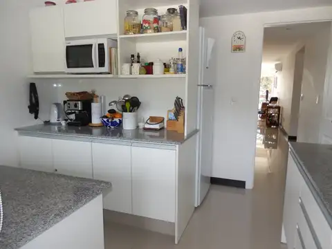 Departamento en Alquiler Temporal con 1 cocheras