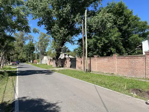 Terreno 1.105 m2 importante quincho pileta varios usos a metros de Panamericana y Ruta 26 Del Viso