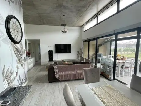 Casa en Alquiler Temporal en Plaza Mitre, USD 350