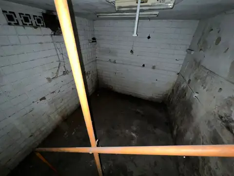 Local en Alquiler en Flores, $ 800.000