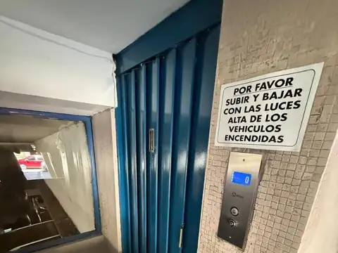 Cochera cubierta en venta