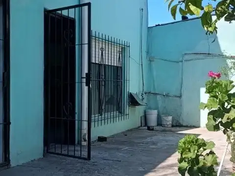 Departamento en Alquiler en Rafael Castillo, $ 300.000