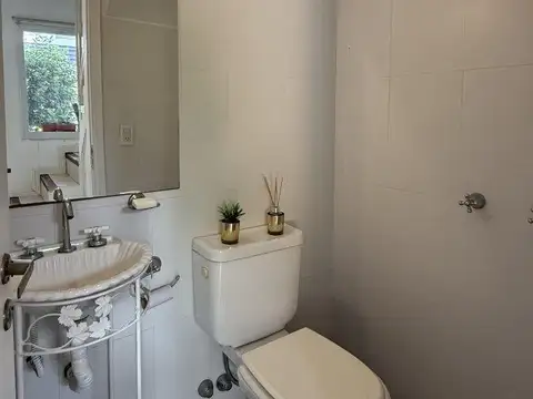 Depto Tipo Casa en Venta de 4 ambientes