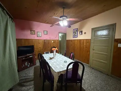 Depto Tipo Casa 5 ambientes con 2 baños
