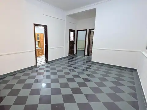 PH en venta en planta baja con Patio en flores