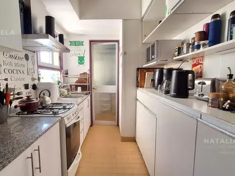 Venta depto 3 amb con balcón FLORES