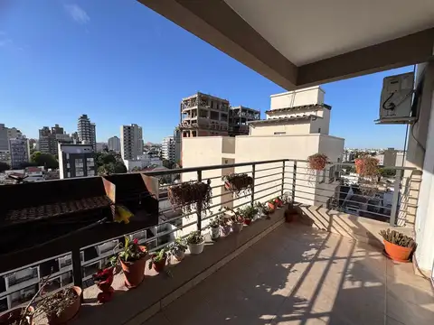 Venta Depto Semipiso 2 Ambientes Balcón Lanús Este