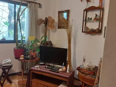 San Jose 1100, Piso 1