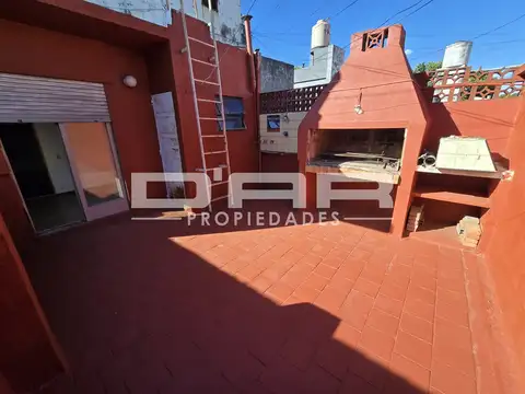 Alquiler Ph De 4 Ambientes Con Patio Y Terraza - Sin Expensas! Zequeira 5300