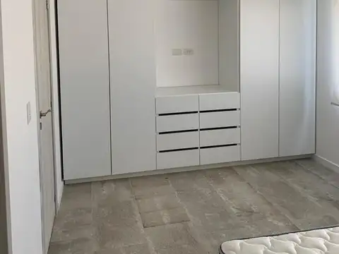 Casa 2 ambientes con 1 baño
