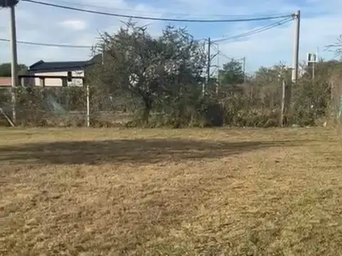 Terreno en Venta en Villa Catalina, USD 40.000