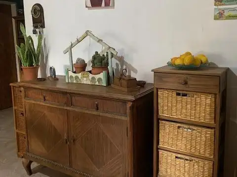 Casa 4 ambientes con 1 baño