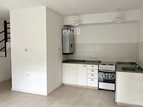 Dúplex en Condominio Paso del Rey, Lado Sur.