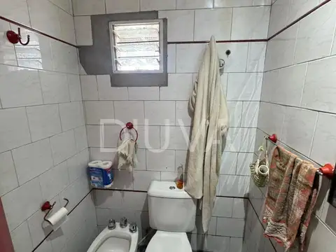 Depto Tipo Casa en Venta 50 años