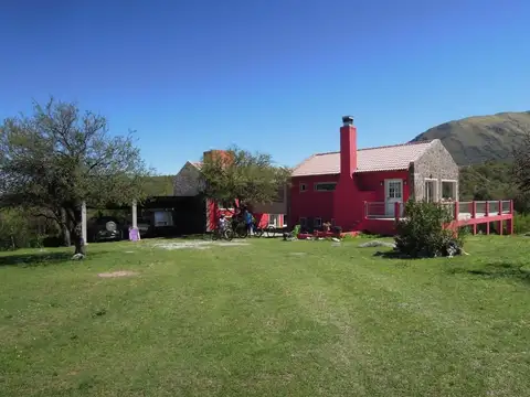 Casa en venta en Cortaderas San Luis con Arroyo propio
