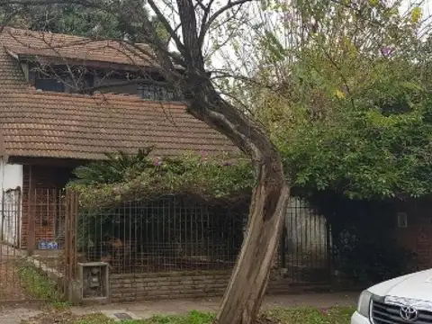 Honorio Pueyrredón e/ La Piedad y Santos Dumont