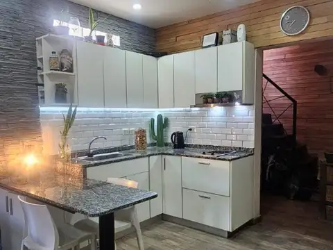 Depto Tipo Casa 3 ambientes con 1 baño