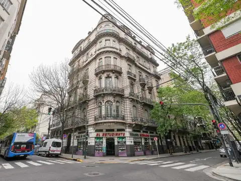 HOTEL EN VENTA – 2° PISO CON ASCENSOR – BALVANERA