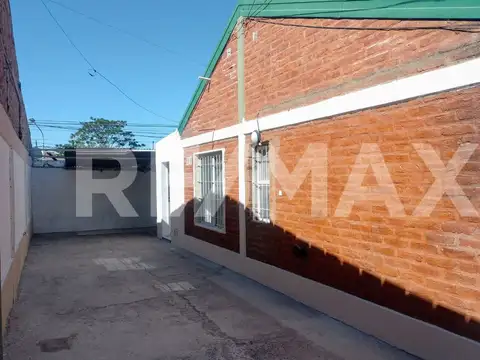 Casa 6 ambientes con 3 baños