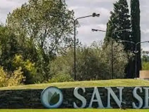 VENTA DE LOTE EN EL BARRIO SAN SEBASTIAN , AREA 13