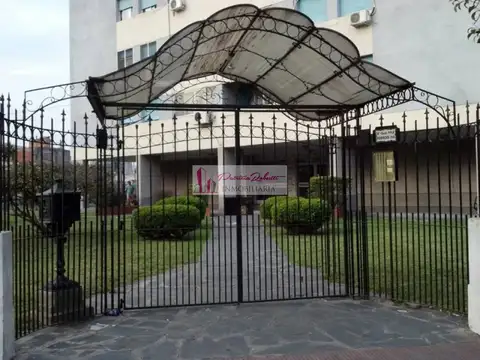 General Pintos 2600, Piso 14