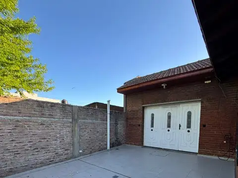 Casa en Venta en Guillermo E Hudson, USD 135.000