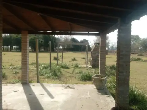 Campo en Oliveros