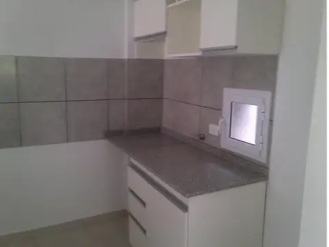 Tucumán 2100, Piso 1