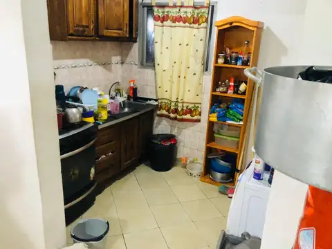 Casa 5 ambientes con 1 baño