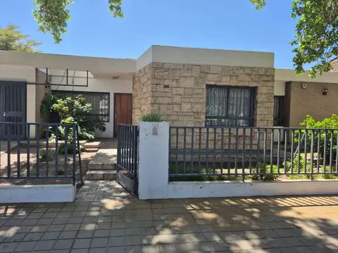 CASAS - CASA - ZONA OESTE, RIVADAVIA