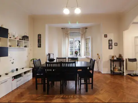 Depto Tipo Casa 7 ambientes con 2 baños