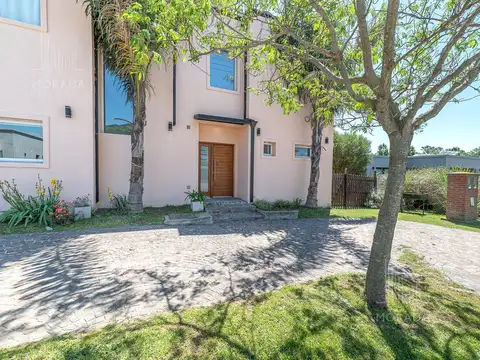 Venta Casa 5 Ambientes Pilar