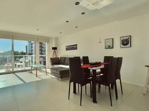 Semipiso de 3 ambientes con cochera descubierta - Rivas al 2400