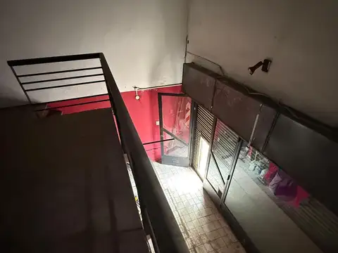 Av. Pte. Perón al 700