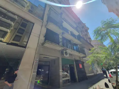 Esmeralda 1000 piso 5to - 2 amb en ALQUILER