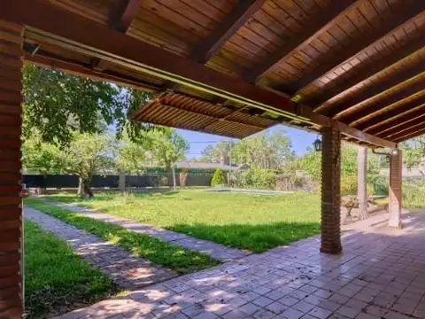 Casa 2 ambientes con 1 baño