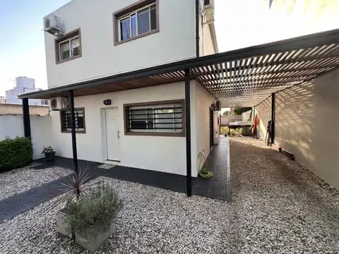 Calle 39 e/ 141 y 142 2300